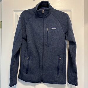 Patagonia Men’s Zip-Up Fleece Jacket in Dark Gray
